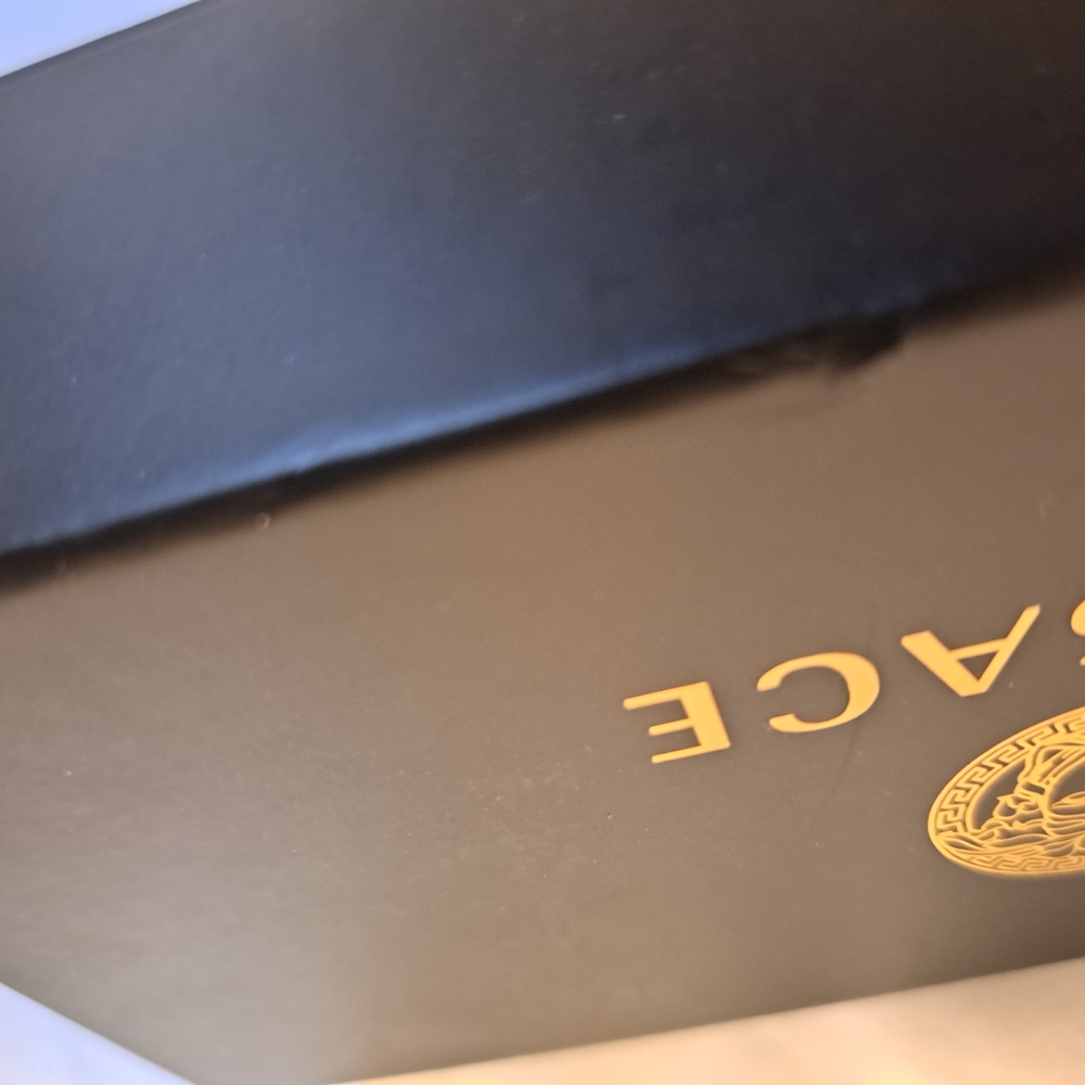 Versace Black and Gold Box Set - Picture 6 of 10